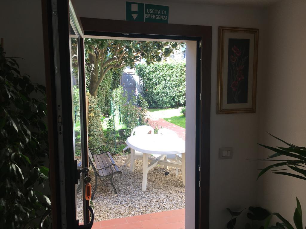 Guest House Il Naif Florencia Exterior foto