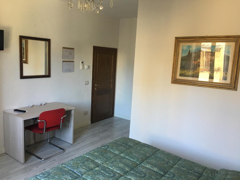 Guest House Il Naif Florencia Exterior foto